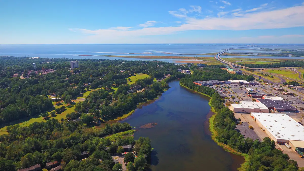 Ostufer der Mobile Bay