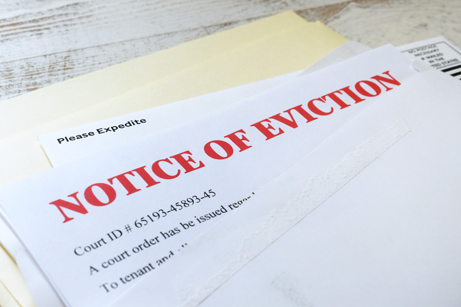 eviction notice qualification issue
